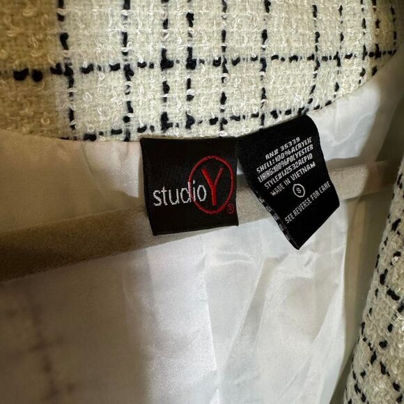 Studio Y Cropped Tweed Shag Look Jacket Black & Off White Size Med - Picture 5 of 6